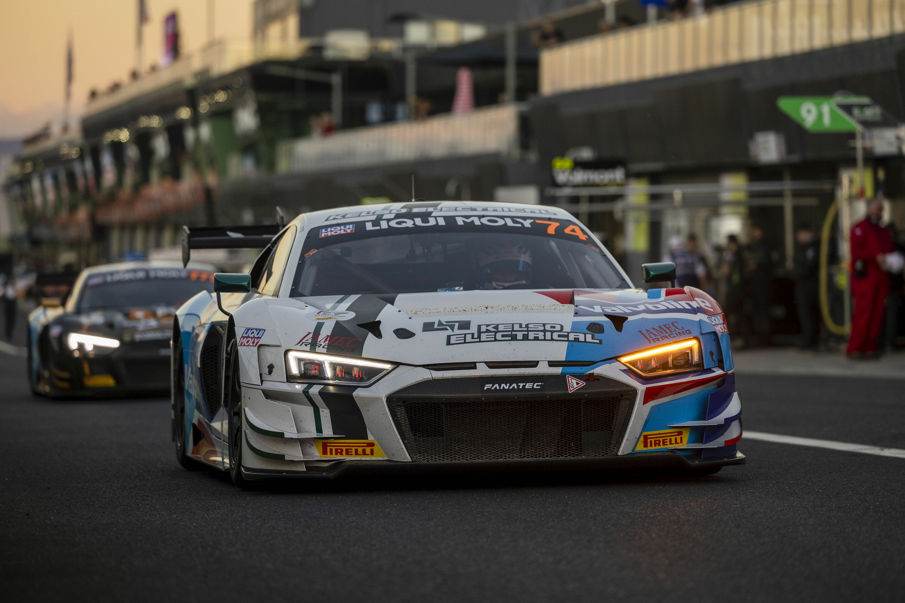 12h Bathurst 2022 - Audi R8 LMS #74 (Audi Sport Team Valvoline), Nathanaël Berthon/Kelvin van der Linde/Brad Schumacher