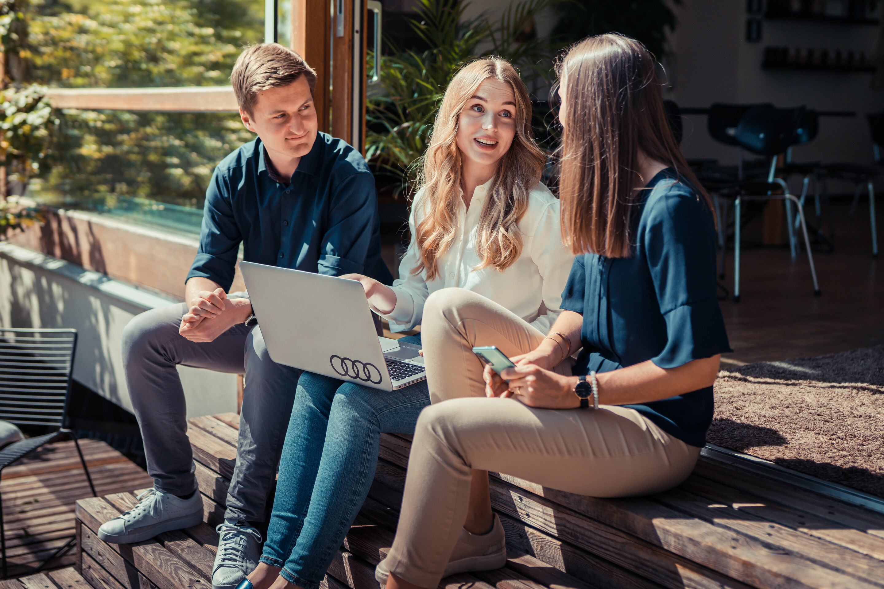 Audi takes hybrid working to the next level with a new company agreement - Audi employees can make individual arrangements with their supervisor to set the days they come into the office and when they work remotely.