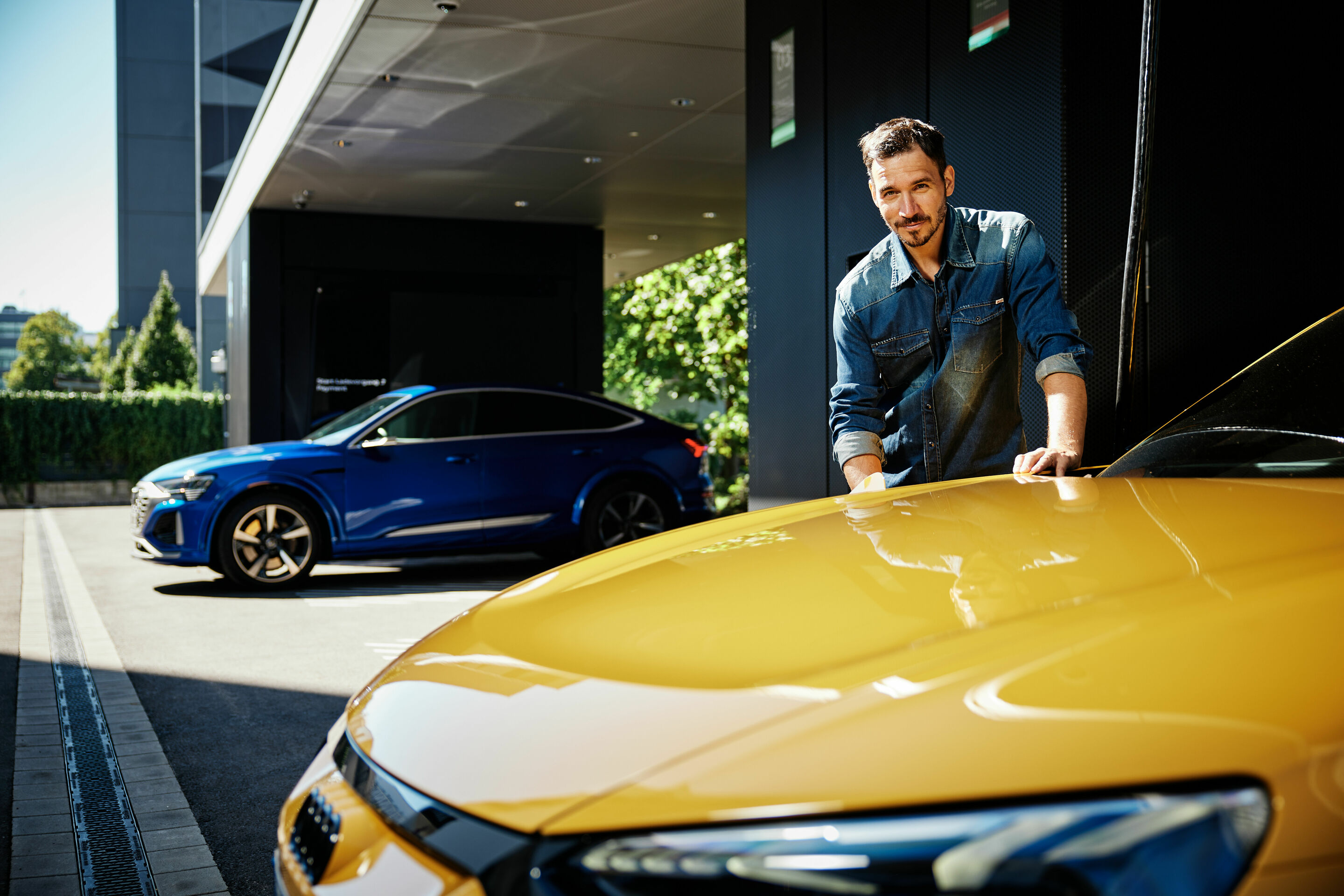 New Audi charging hub opens in Munich - "It's brilliant how easy charging has become": Brand ambassador Felix Neureuther feels delighted about the Audi charging hub.