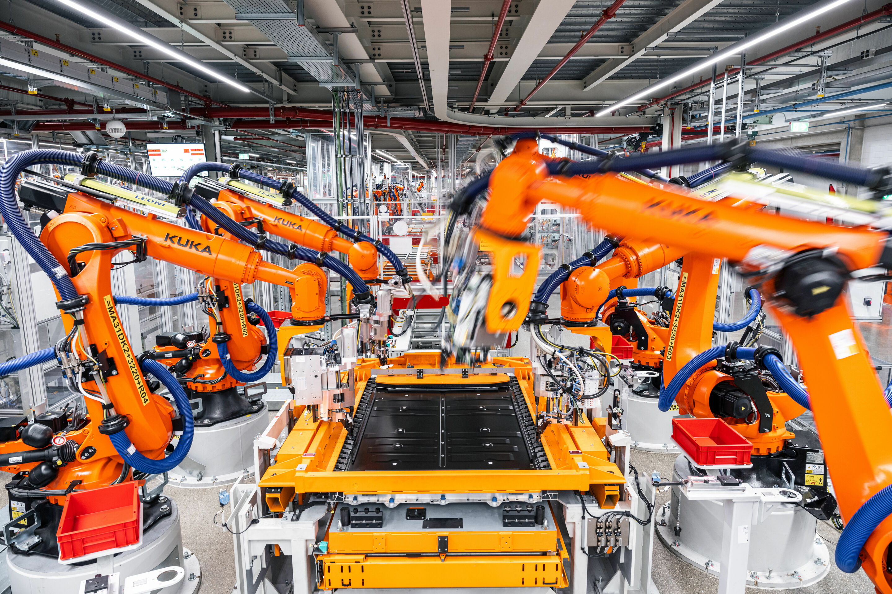 Produktion Audi Q6 e-tron am Standort Ingolstadt - Hochautomatisierte Batteriemontage