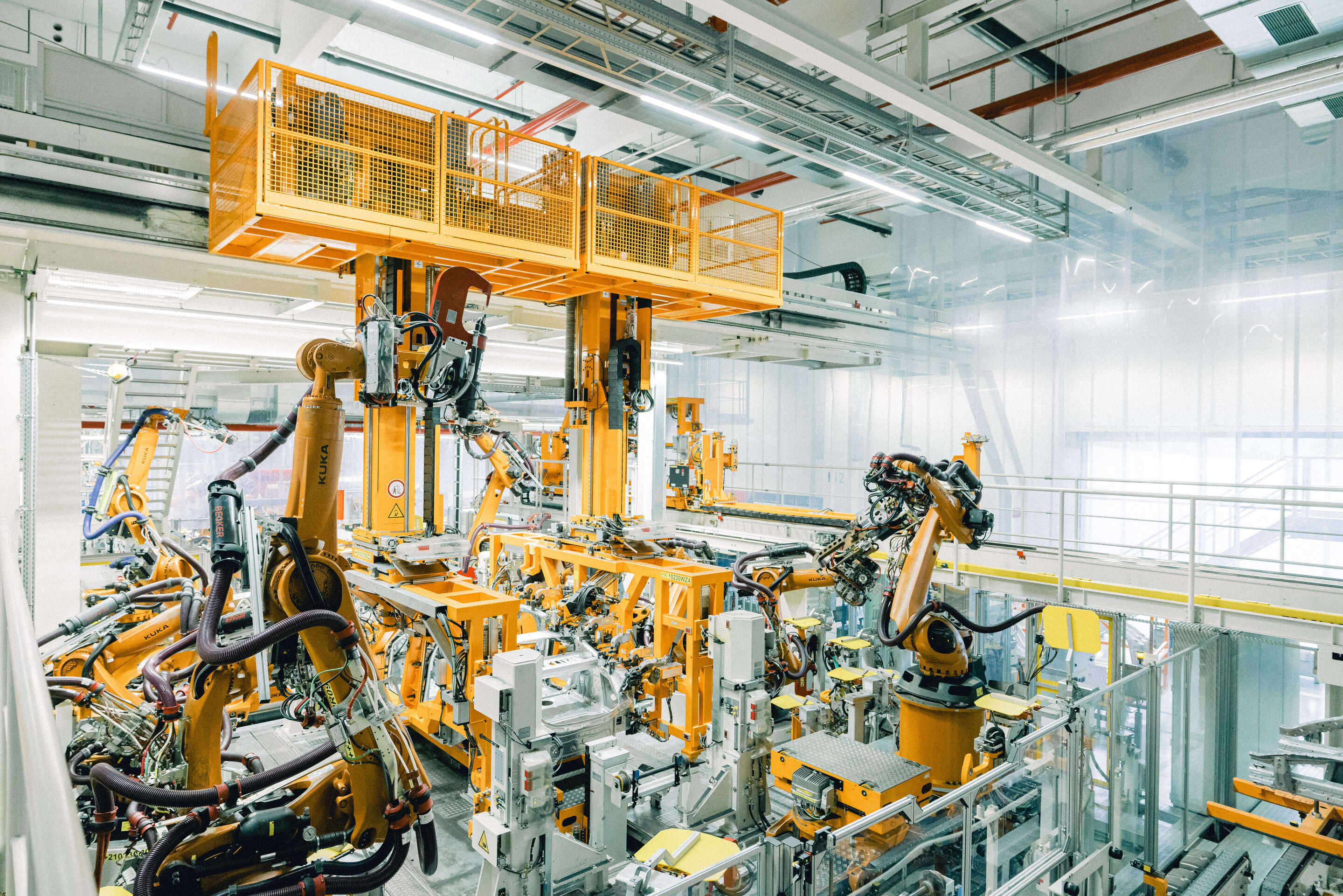 Agiles Shimsen - Das „agile Shimsen“ am Zweifach-Framer in der Audi Sport Manufaktur in den Böllinger Höfen ist eine konzernweit einzigartige Technologie.