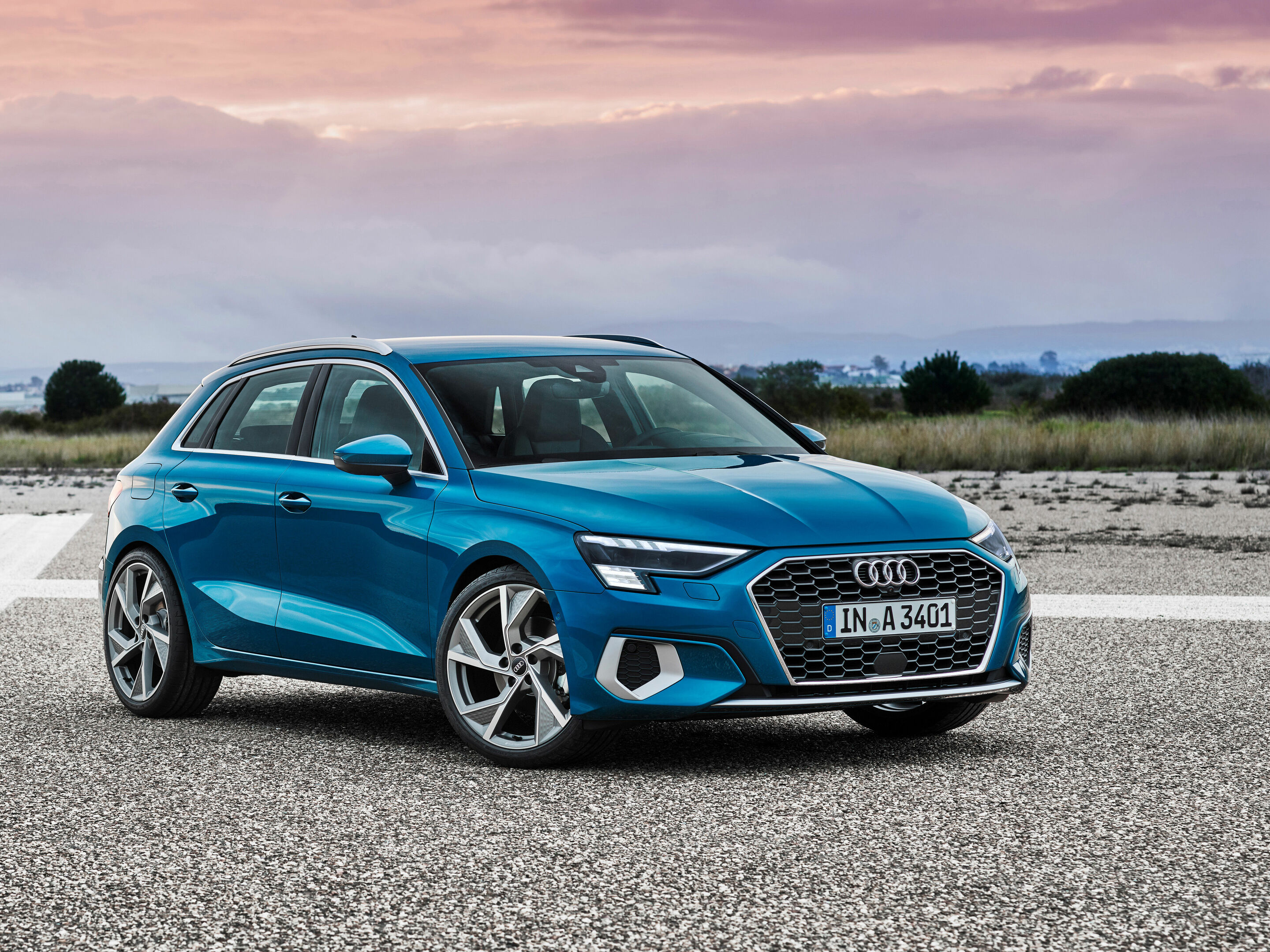Audi A3 Sportback - Static photo,
Colour: Atoll blue