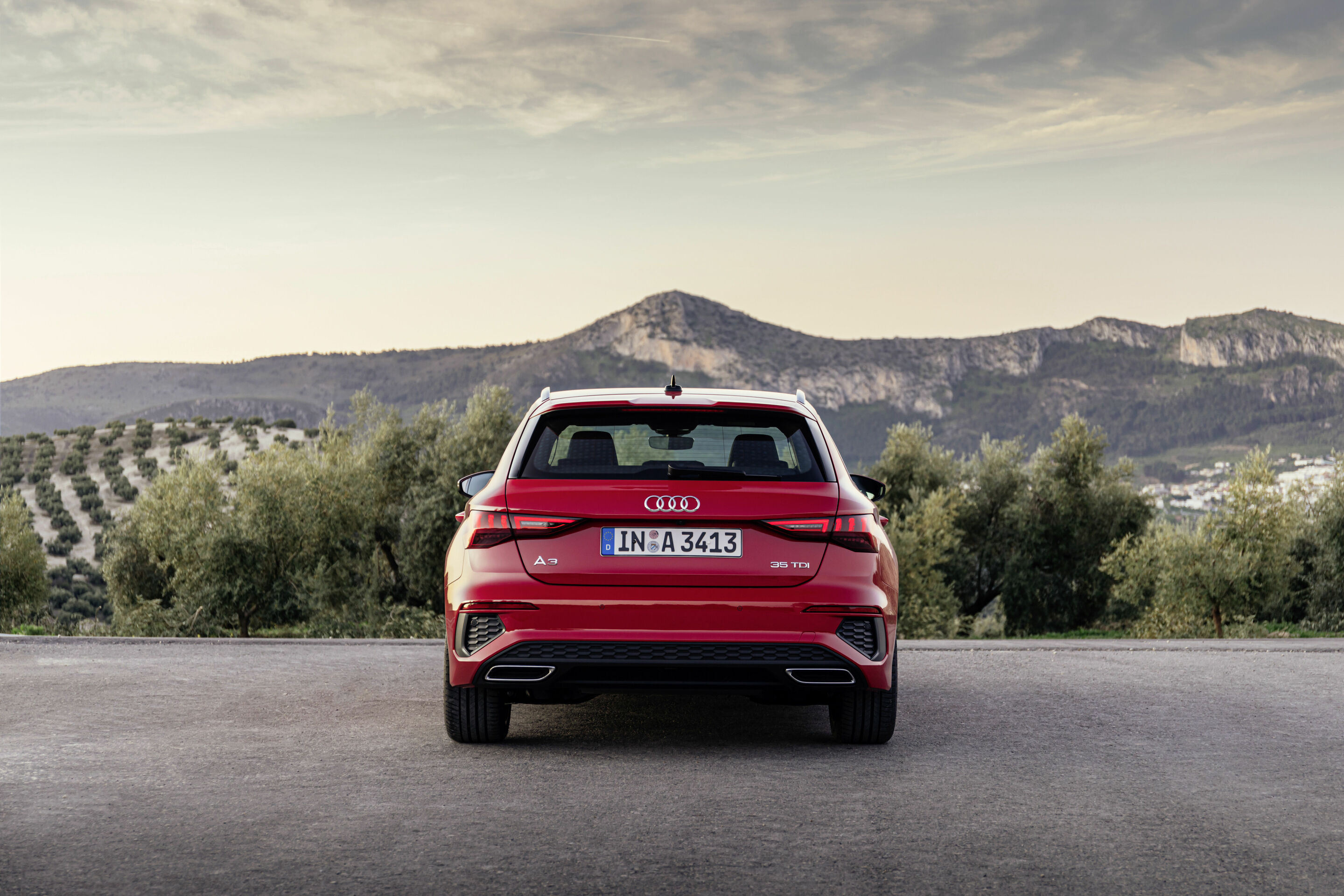 Audi A3 Sportback - Static photo,
Colour: tango red