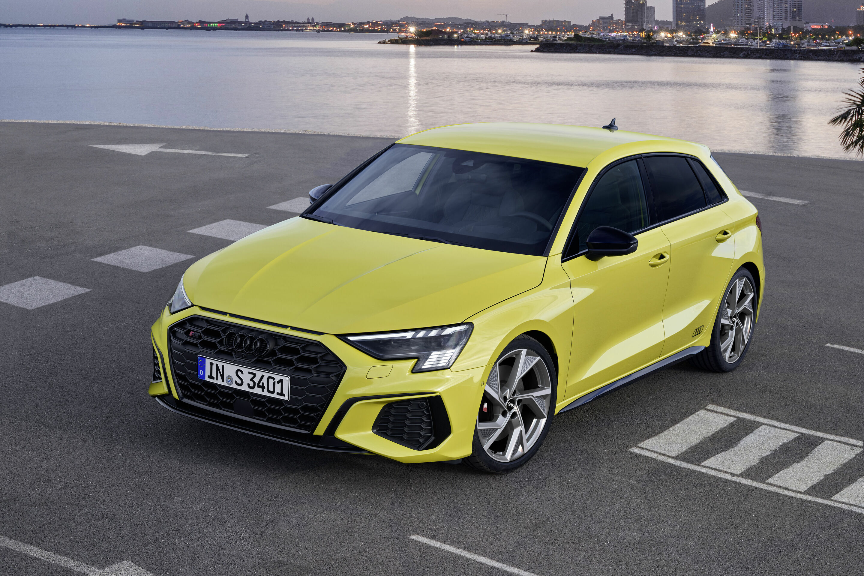 Audi S3 Sportback - Static photo
Color: python yellow